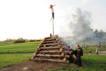 98. Pálení čarodějnic 2019