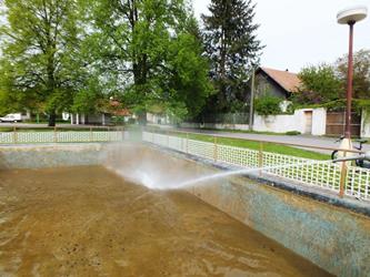 14. Čištění požární nádrže - jaro 2015
