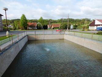 40. Čištění požární nádrže - jaro 2015