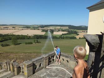 57. Dálková doprava vody