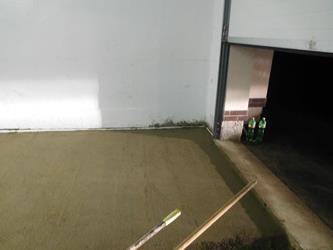 19. Nová podlaha v garáži