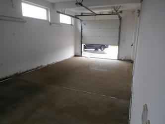 28. Nová podlaha v garáži