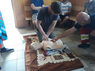 4. Školení obsluhy AED