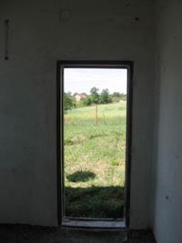 10. Zbrojnice ve Lhotách