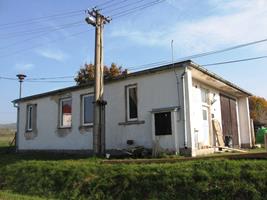 20. Zbrojnice ve Lhotách