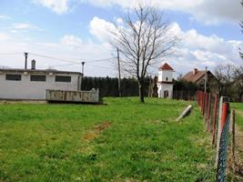 30. Zbrojnice ve Lhotách